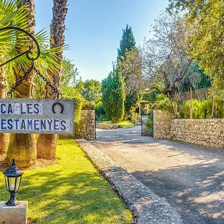 Ca Les Estamenyes Holiday home Pollenca