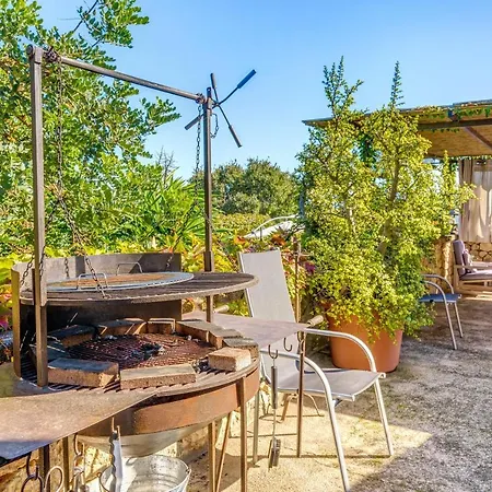 Holiday home Ca Les Estamenyes *
