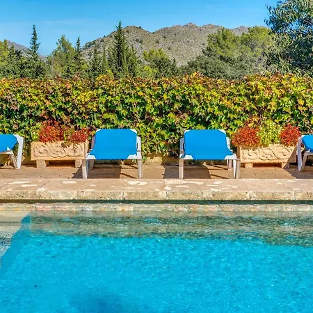 Ca Les Estamenyes Holiday home *